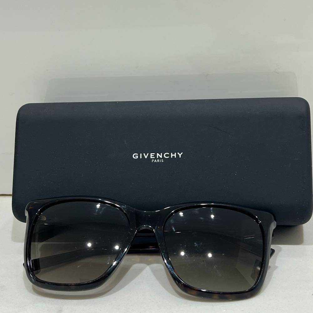 Givenchy Brown Tortoiseshell Sunglasses With Grad… - image 2
